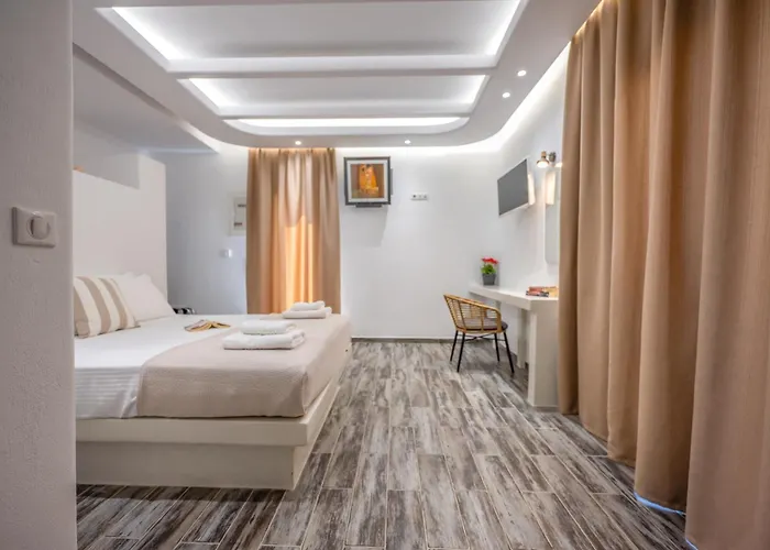 Depis Luxury * Plaka (Naxos)