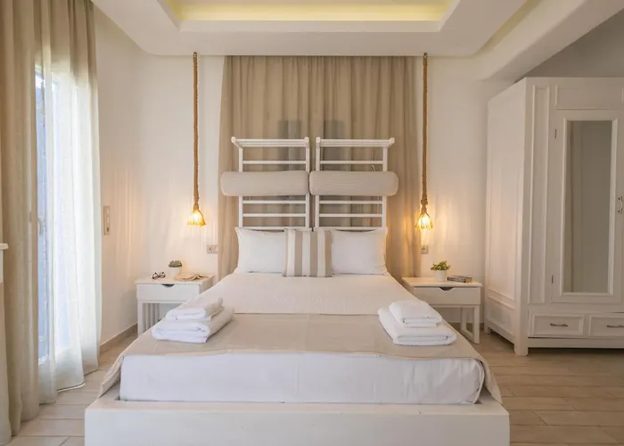 Depis Luxury Plaka (Naxos)