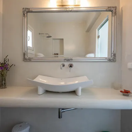 Depis Luxury Naxos Apartment *