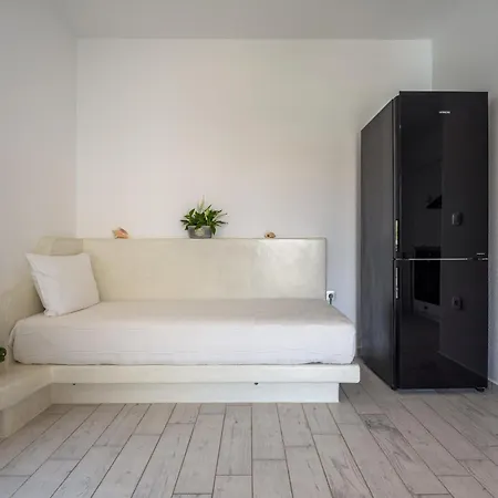 Depis Luxury Naxos Apartment